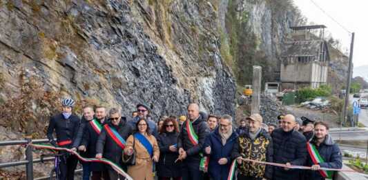 Perledo inaugura lo svincolo di Riva di Gittana: unirà SP72 e Strada del Verde perledo-inaugurazione-svincolo-riva-di-gittana