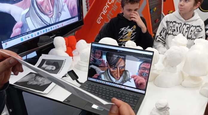 L’arte diventa tattile: Politecnico e studenti fanno nascere sculture inclusive con l’AI arte al tatto politecnico lecco laboratorio ai stampante 3D Collegio Volta