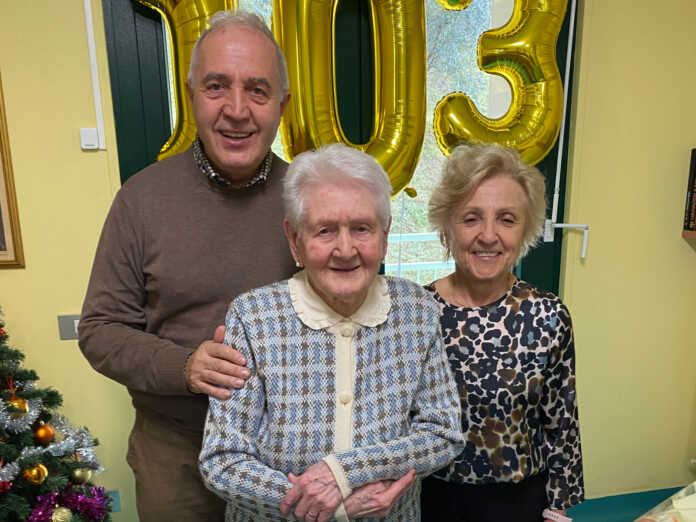 Alba Rossi con i nipoti Maria Grazia e Paolo Sacchi