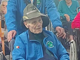 Gli Alpini di Maggianico festeggiano Giacomo Pattarini: 90 anni di impegno e memoria Giacomo Pattarini (Alpini Maggianico) festeggiato dalle Penne Nere per il suo 90° compleanno