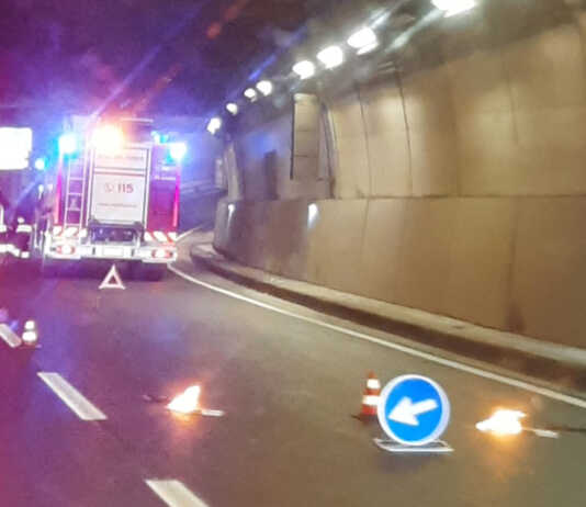 Incidente sulla nuova Lecco – Ballabio SS36 Racc in direzione Lecco VVF sul luogo dell'incidente
