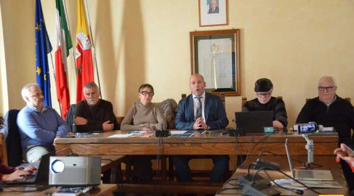 L’intelligenza artificiale entra in Comune: presentato il chatbot di Ballabio