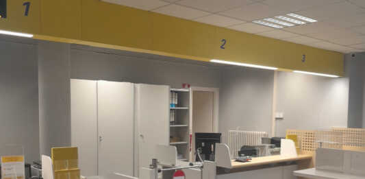 Nuovamente operativo l’ufficio postale di Calco dopo gli interventi Polis