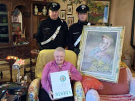 Un bel Natale per un’86enne di Calco: i Carabinieri le restituiscono quadri e libri rubati mesi fa