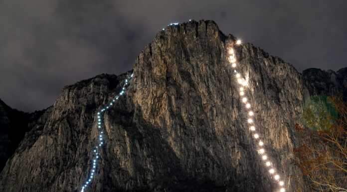 La magia delle fiaccolate dell’Antivigilia sulle montagne lecchesi Fiaccolate Antivigilia 23 dicembre 2025