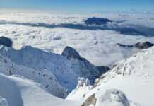 Le fotografie di Giacomo Perucchini raccontano la giornata in vetta al Rifugio Brioschi Grignone Invernale dicembre 2025 foto perucchini