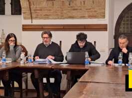 Introbio. Consiglio senza sindaco (assente per malattia), interrotto l’incarico del vigile