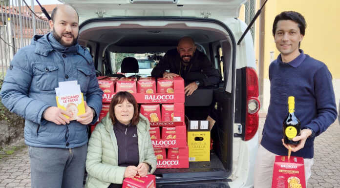 A Rogeno panettoni per gli Over 75 e per i nuovi nati del paese