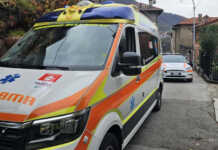 Incidente in via Nazionale ad Abbadia, lunghe code sulla Strada Provinciale 72 Ambulanza soccorso bellanese automedica