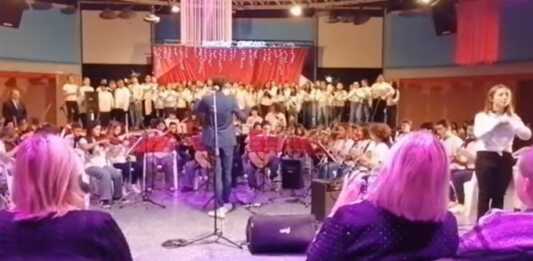 Calolzio. Successo per il grande concerto di Natale della scuola media Manzoni