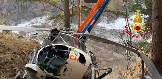 Elicottero privato precipita a Lanzada, un morto e tre feriti elicottero precipitato lanzada