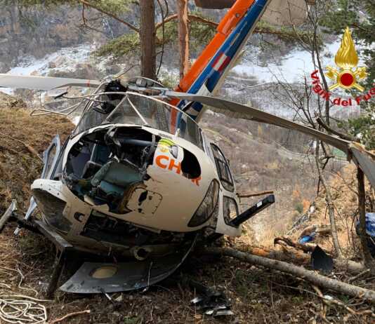 Elicottero privato precipita a Lanzada, un morto e tre feriti elicottero precipitato lanzada