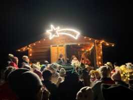 Primaluna. In tanti alla fiaccolata verso il Cappello D’Alpino