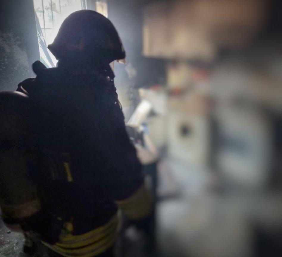 incendio pescarenico-vigili del fuoco