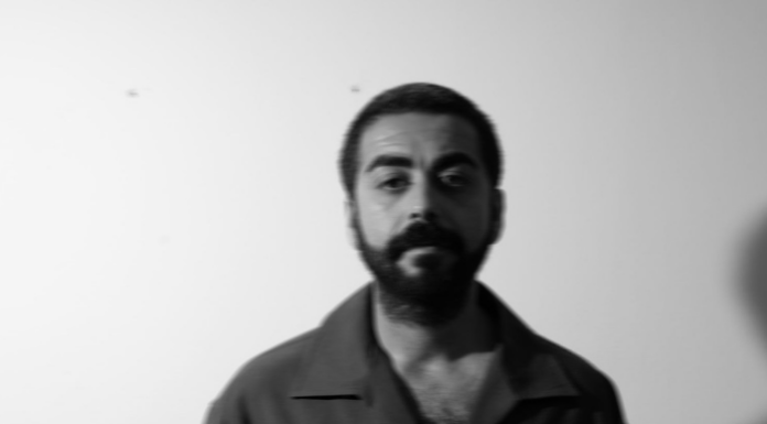 Il cantautore Frau torna a Lecco per l’ultima tappa de “La seconda notte Tour” Frau