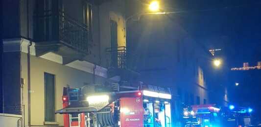 Vigili del Fuoco in azione per un incendio in via Bezzecca