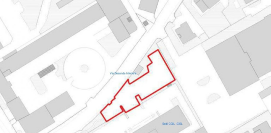 Lecco intitola il piazzale dei sindacati a Pino Galbani, simbolo di impegno civile e antifascista