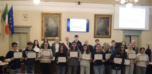 Talenti in Volo, Comune e Confcommercio premiano 22 studenti meritevoli talenti in volo-borse di studio 2025