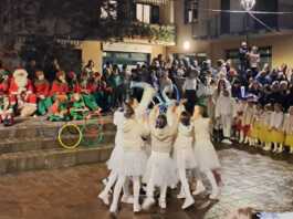 A Introbio si respira aria di festa: in tanti per l’evento “Natale sotto la torre”