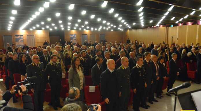 Il Prefetto consegna quattro Onorificenze dell’Ordine al Merito della Repubblica Italiana