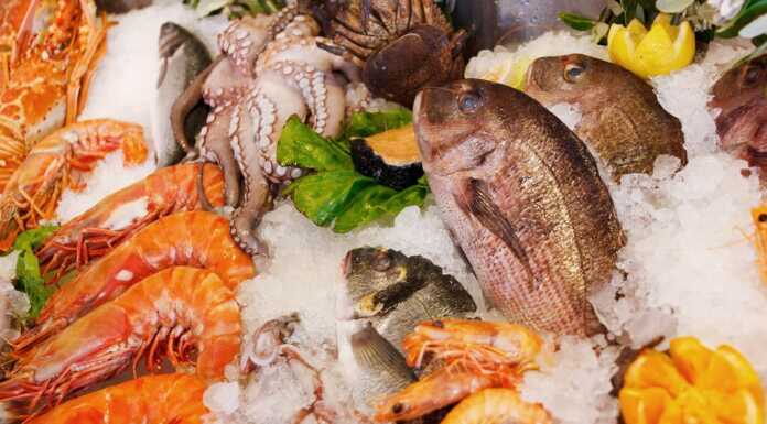 Pesce in tavola durante le feste: come verificare freschezza e qualità?