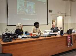 Il prof Antonio Perrone presenta il suo libro “E’ un’altra scuola”