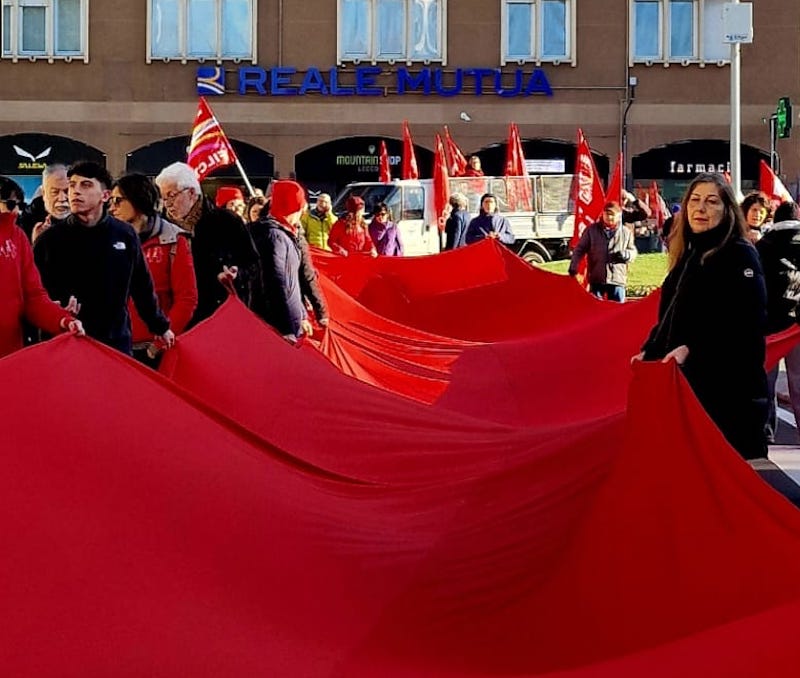 corteo sciopero cgil lecco