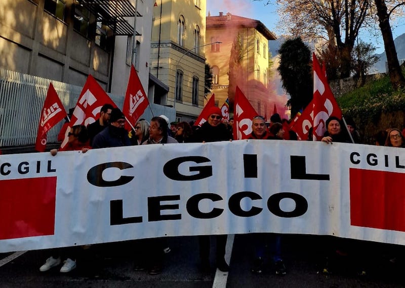corteo sciopero cgil lecco