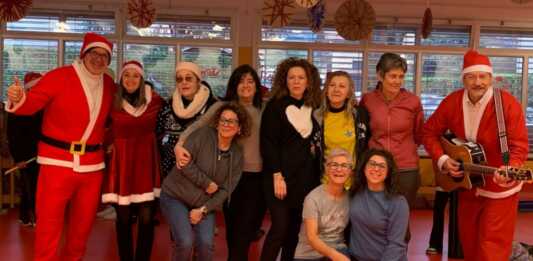 A Calolziocorte è già Natale: le note degli studenti conquistano il paese