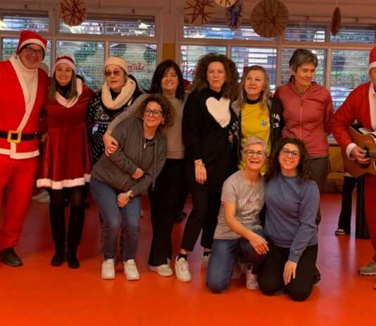 A Calolziocorte è già Natale: le note degli studenti conquistano il paese