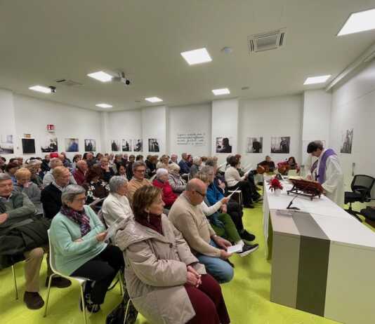 Casa della Carità: brindisi di Natale e nuovi obiettivi a tre anni dall’apertura Serata auguri caritas 10-12-25
