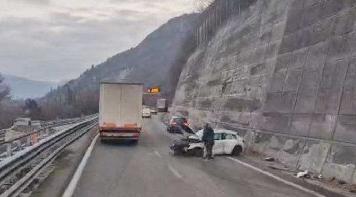 SS36, incidente in direzione nord tra Lierna e Varenna