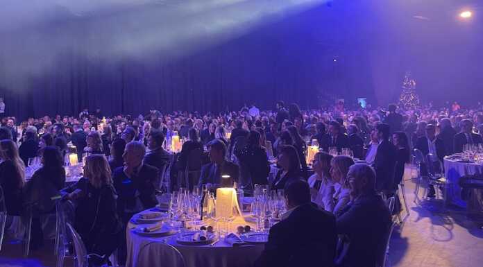 Le stelle manzoniane brillano a Lecco: 500 partecipanti alla charity dinner di Croce Verde Bosisio Stelle manzoniane 10-12-25