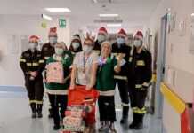 Visita speciale in Pediatria: i Vigili del Fuoco e ABIO portano doni ai piccoli pazienti