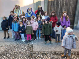 I Re Magi sbarcano ad Abbadia Lariana e rinnovano la tradizione dell’Epifania Abbadia arrivo Re Magi 2026