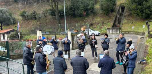 La Banda di Rancio porta gli auguri di buon anno in giro per il rione