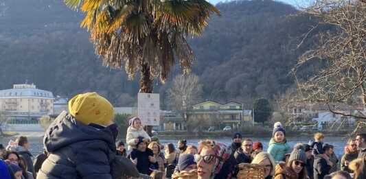 Epifania a Lecco: la befana è arrivata alla caserma dei pompieri Befana vigili del fuoco 6-1-26