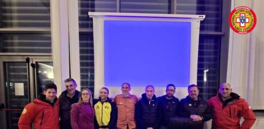 Vivere la montagna in sicurezza: successo a Dervio per la serata col Soccorso Alpino
