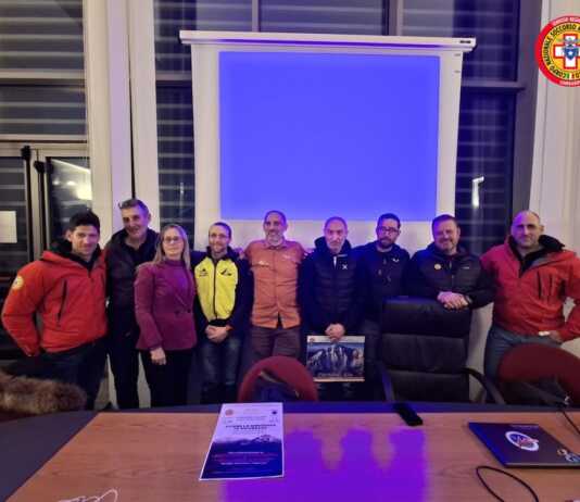 Vivere la montagna in sicurezza: successo a Dervio per la serata col Soccorso Alpino