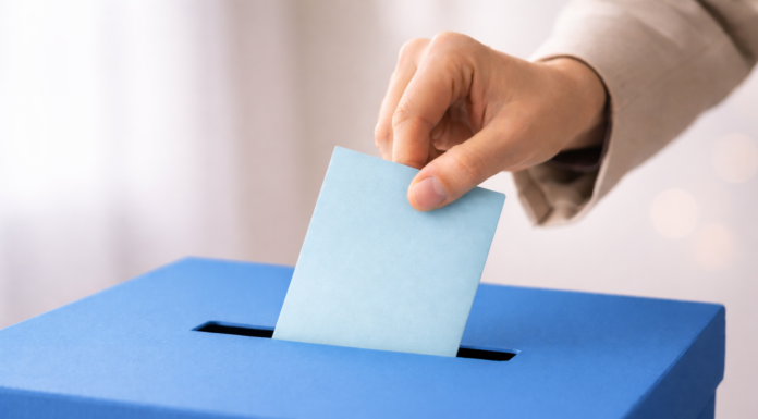 Affluenza all’89,50%: chiuso il voto per la presidenza della Provincia di Lecco Elezioni Voto Votazioni Urna