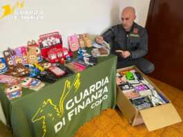 Gera Lario, sequestrati oltre 500 accessori per telefonia non conformi