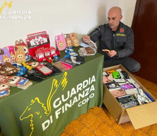 Gera Lario, sequestrati oltre 500 accessori per telefonia non conformi