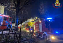 Merate. In fiamme una canna fumaria, intervento dei Vigili del Fuoco