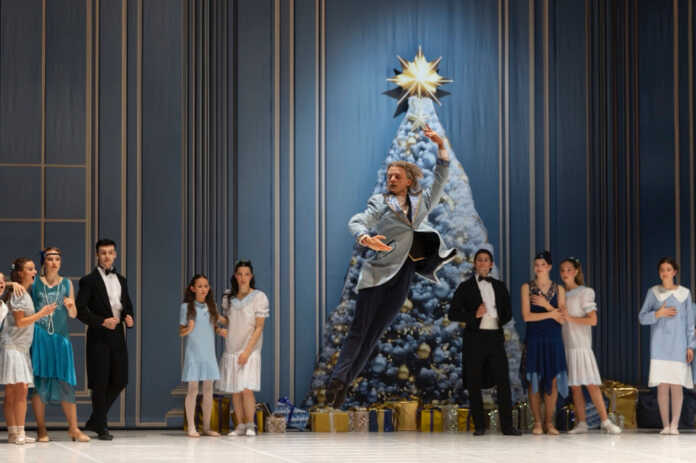 Lo Schiaccianoci - Photo by AURELIO DESSI Lo Schiaccianoci - Photo by AURELIO DESSI