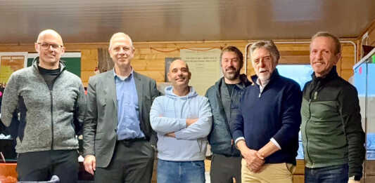 Montagne del Lago di Como, eletto il direttivo: Gianola presidente Nella foto: il nuovo Consiglio Direttivo di Montagne del Lago di Como. Da sinistra, Dario Milani, Stefano Gianola, Alex Pensotti, Giovanni Locatelli, Rinaldo Citterio, Angelo Colombo.