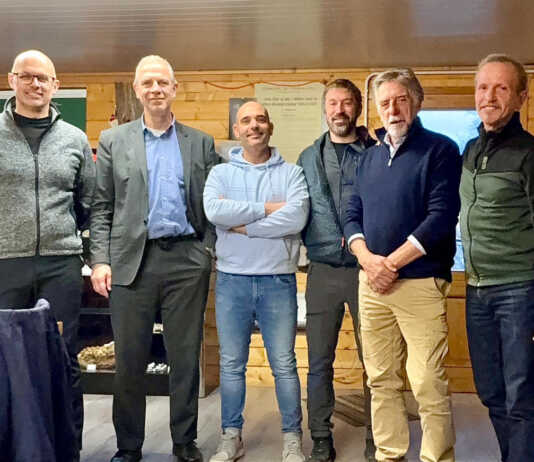 Montagne del Lago di Como, eletto il direttivo: Gianola presidente Nella foto: il nuovo Consiglio Direttivo di Montagne del Lago di Como. Da sinistra, Dario Milani, Stefano Gianola, Alex Pensotti, Giovanni Locatelli, Rinaldo Citterio, Angelo Colombo.