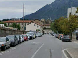 Riorganizzata la sosta in via Parini e zone limitrofe, il Comune: “Vantaggi per i residenti”