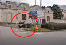 Imbocca la SS36 contromano dalla rotonda di via Balicco, la scena ripresa in un video