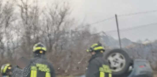 Due incidenti sulla SS36: auto ribalta a Colico e auto fuori strada a Lierna