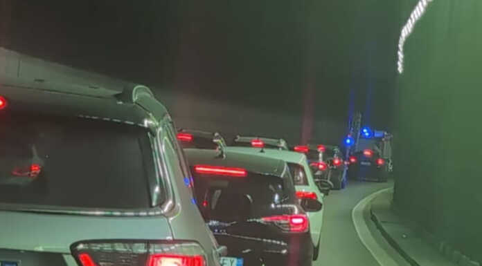 Colico, candele di ghiaccio nella galleria: SS36 chiusa per sicurezza nel pomeriggio coda candele ghiaccio ss36